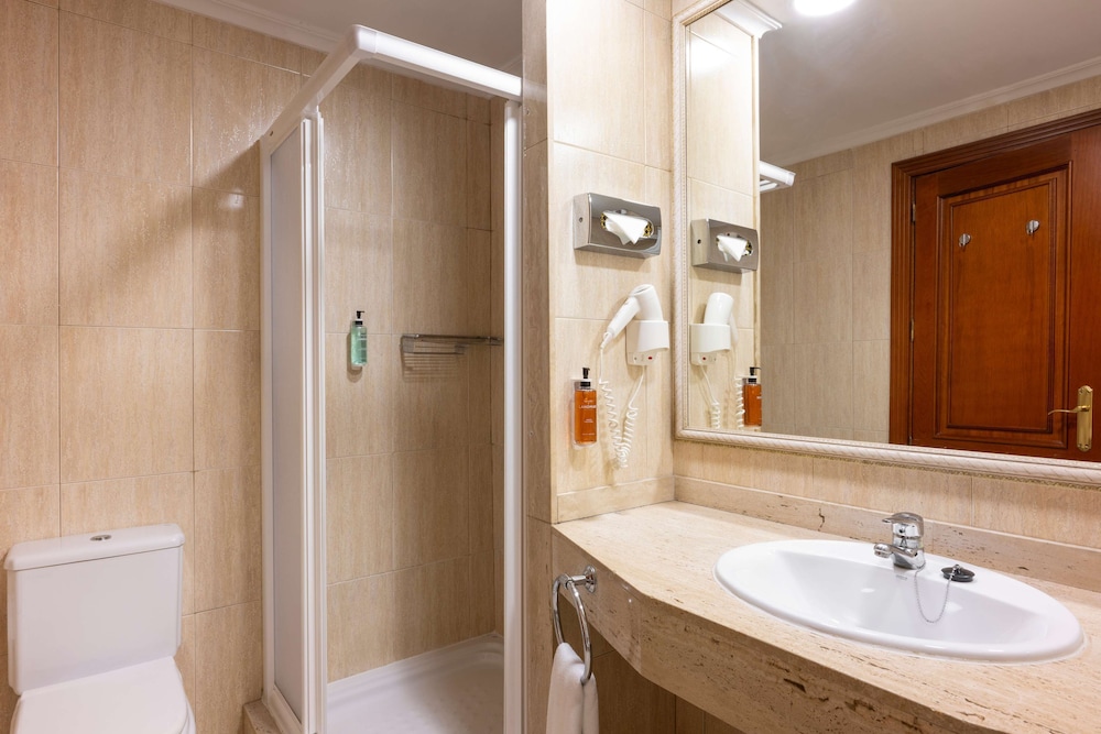 Habitación Deluxe del hotel Landmar Playa La Arena. Foto 5