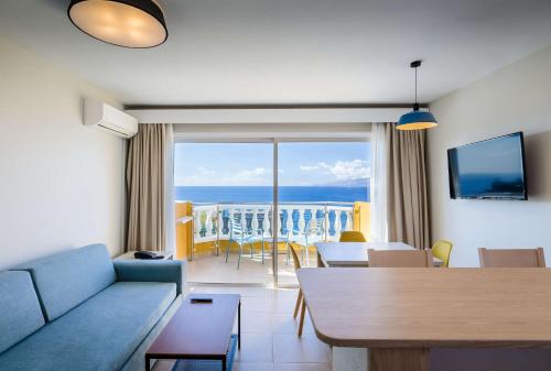 Apartamento con vistas al mar del hotel Allegro Isora. Foto 2
