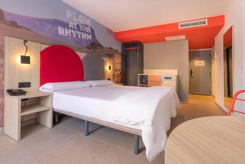 The Flow double room lateral sea view del hotel Sholeo Lodges Los Gigantes. Foto 2