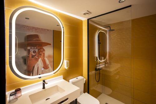 The Flow double room lateral sea view del hotel Sholeo Lodges Los Gigantes. Foto 3
