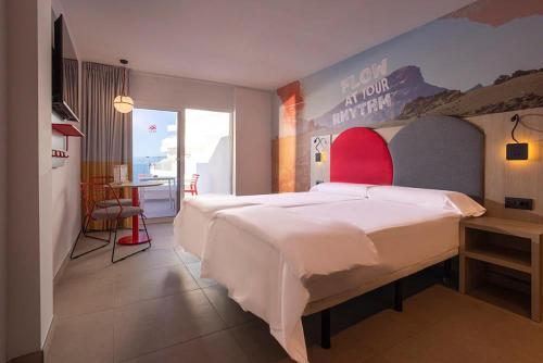 The Flow Double Room Sea View del hotel Sholeo Lodges Los Gigantes. Foto 2