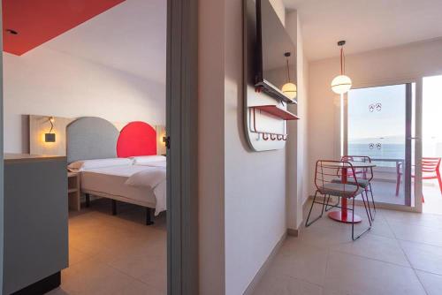 The Loop Suite Sea View del hotel Sholeo Lodges Los Gigantes. Foto 1