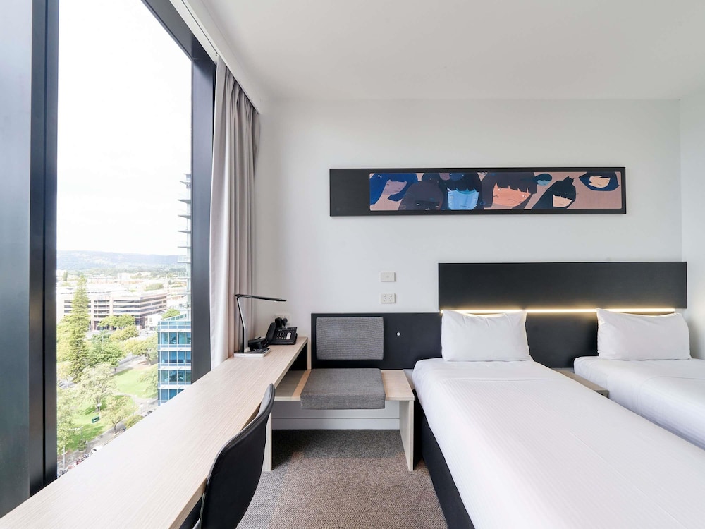 Habitación Superior con 2 Camas Individuales y Vistas a la Ciudad del hotel Ibis Adelaide