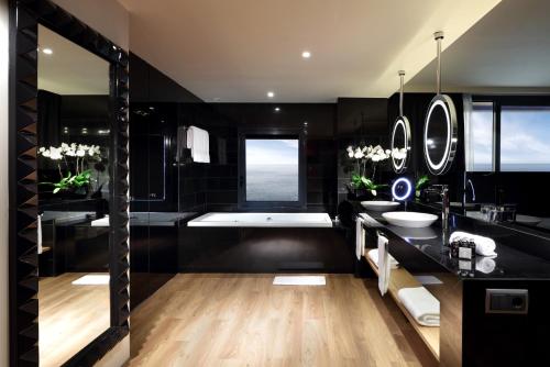 Estudio Suite Gold del hotel Hard Rock Tenerife. Foto 2