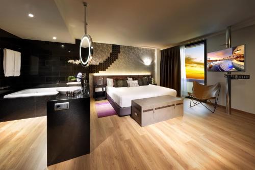 Suite Estudio Royalty Rock del hotel Hard Rock Tenerife. Foto 4