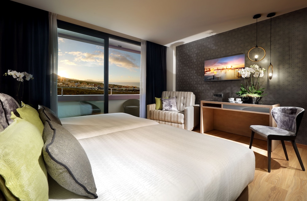 Deluxe Silver Room del hotel Hard Rock Tenerife. Foto 2