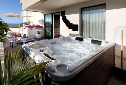 Suite Estudio Amplified del hotel Hard Rock Tenerife. Foto 3