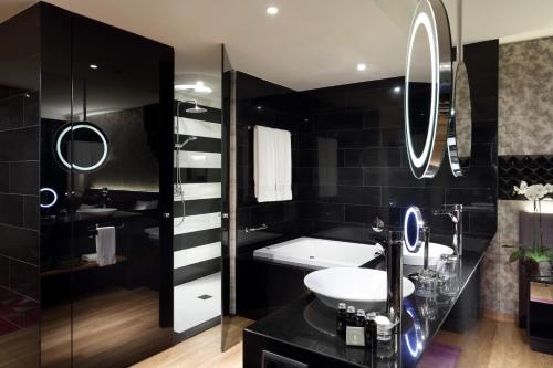 Suite Estudio Royalty Rock del hotel Hard Rock Tenerife. Foto 1