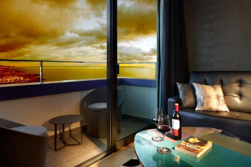 Suite Estudio Royalty Rock del hotel Hard Rock Tenerife. Foto 2