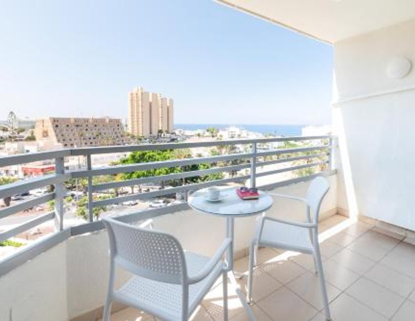 Habitación Individual Estándar con vistas al mar del hotel Olé Tropical Tenerife Adults Only. Foto 1