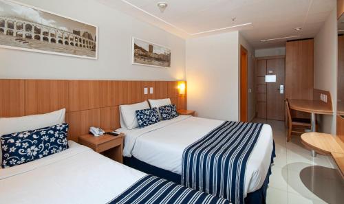 Habitación Triple de lujo del hotel Atlântico Rio. Foto 3