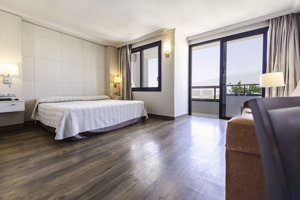 Habitación doble, vistas a la piscina del hotel Spring Bitacora. Foto 4