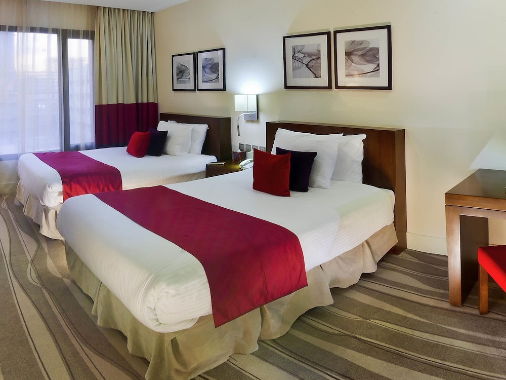 Habitación superior, 2 camas dobles del hotel Novotel Suites Riyadh Olaya