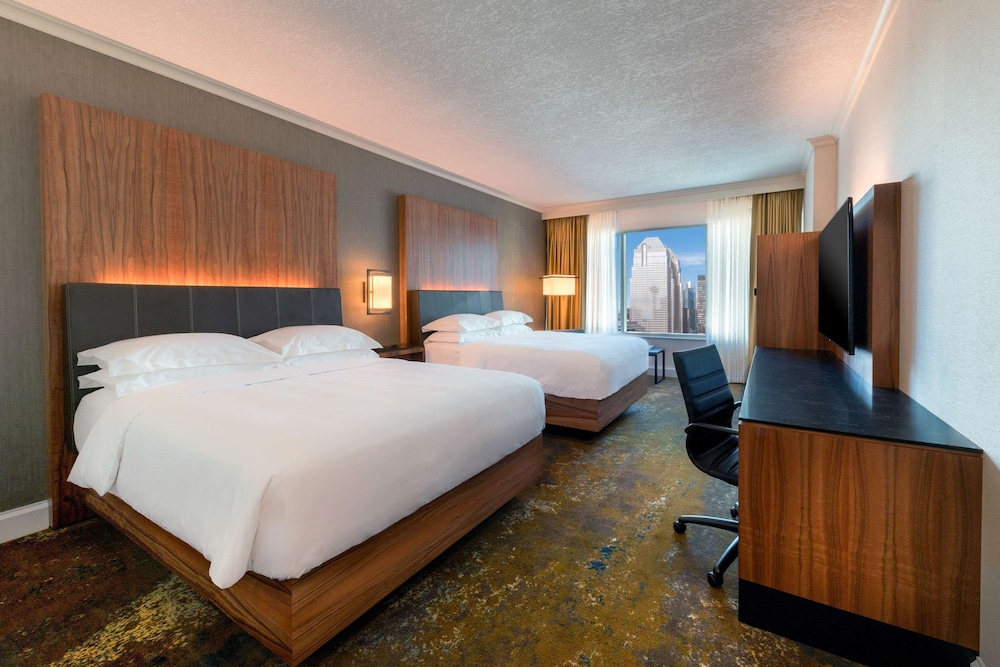 2 Camas Queen con acceso al Club del hotel Hyatt Regency Calgary. Foto 4