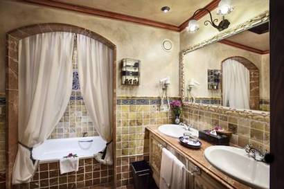 Suite Vista Mar del hotel Europe Villa Cortes. Foto 4