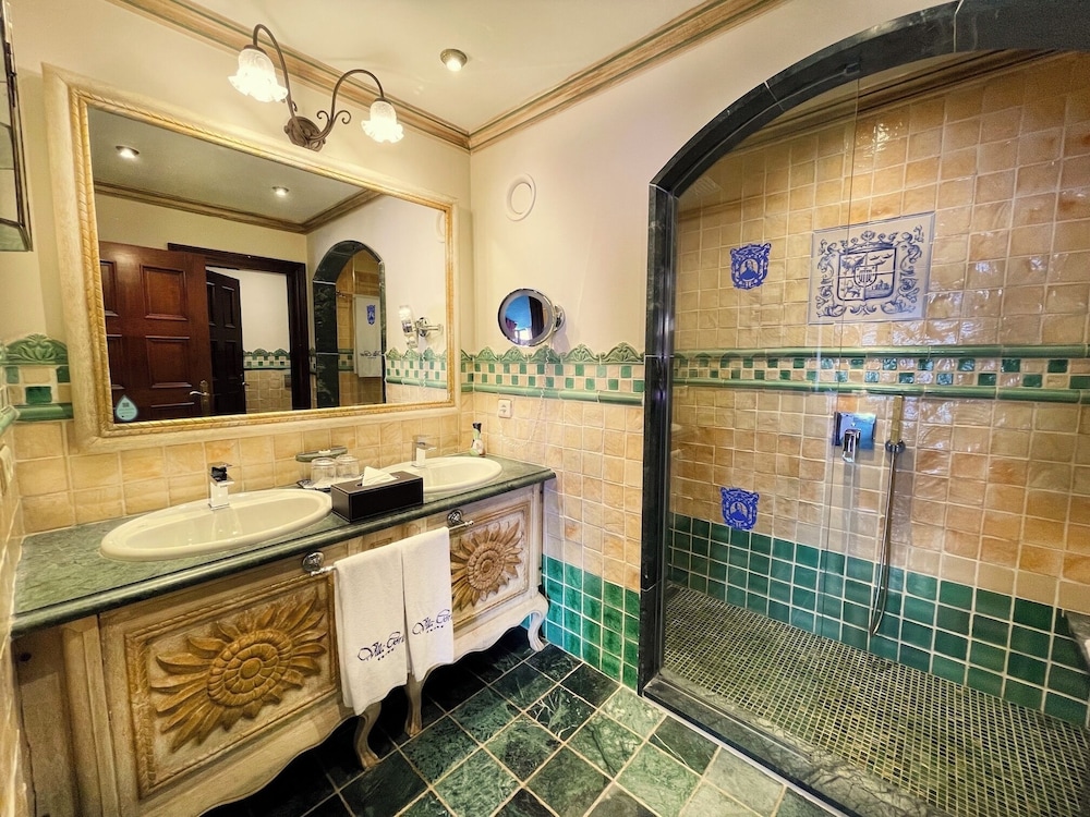 Habitación doble, vistas al jardín del hotel Europe Villa Cortes. Foto 3