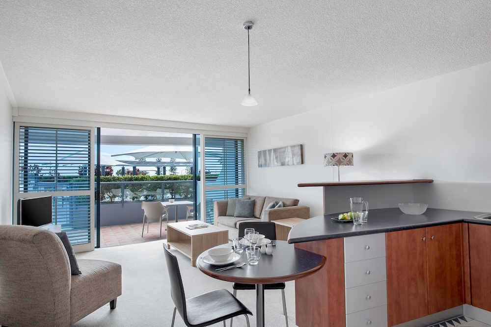 1 dormitorio del hotel Mantra Mooloolaba Beach. Foto 3