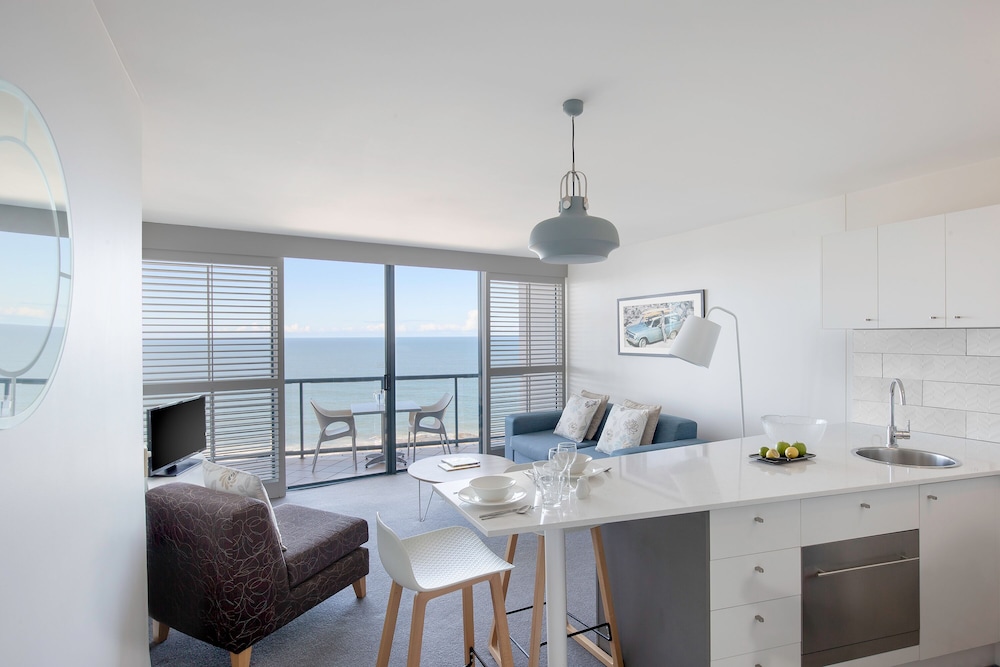 1 dormitorio Ocean Superior del hotel Mantra Mooloolaba Beach. Foto 4