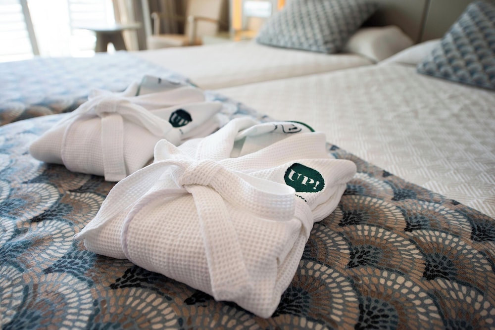 Habitación básica doble (Access to Up! Level Sun Terrace) del hotel Spring Vulcano. Foto 1