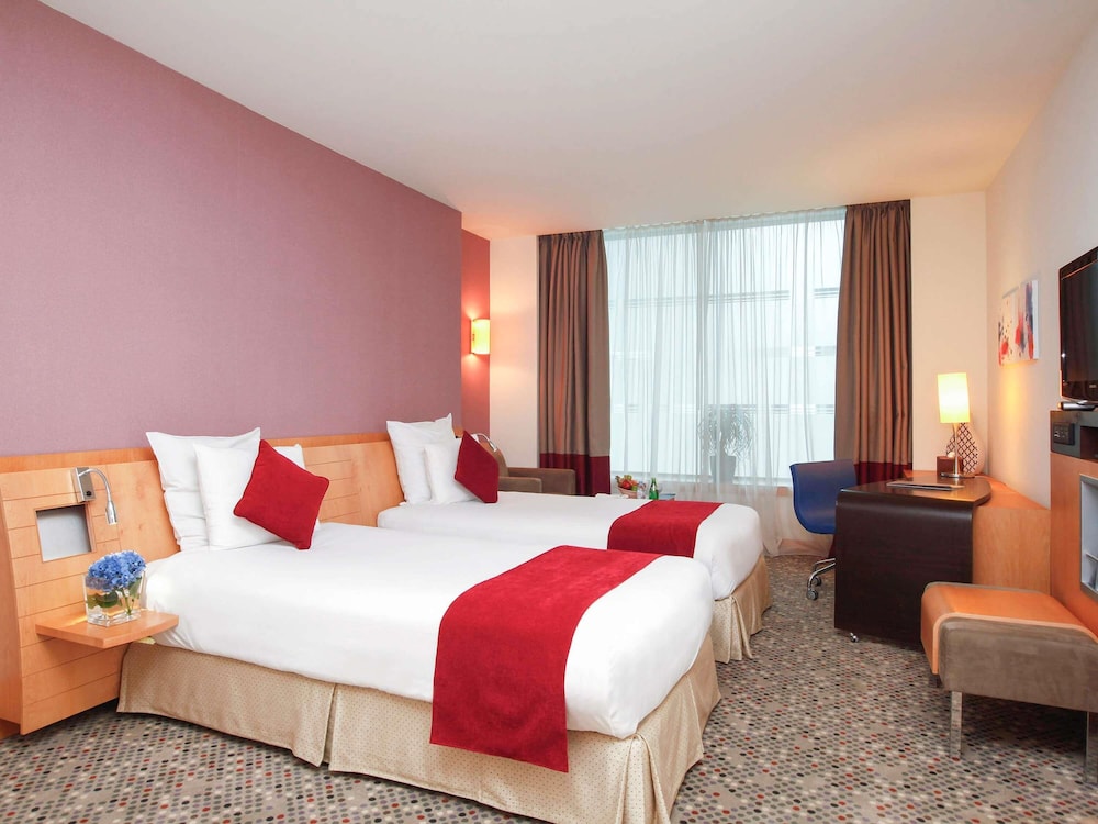 Habitación doble superior, 1 cama doble con sofá cama del hotel Novotel Dammam Business Park
