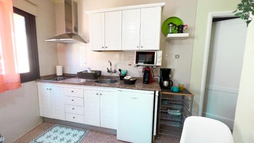 Apartamento de un dormitorio con balcón del hotel Apartamentos Mesa