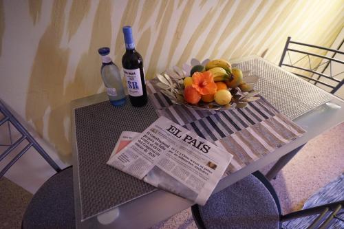 One-Bedroom Apartment with Balcony (2-3 Adults) del hotel Apartamentos Mesa. Foto 11