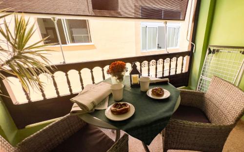 Studio with Balcony(2 Adults) del hotel Apartamentos Mesa. Foto 3