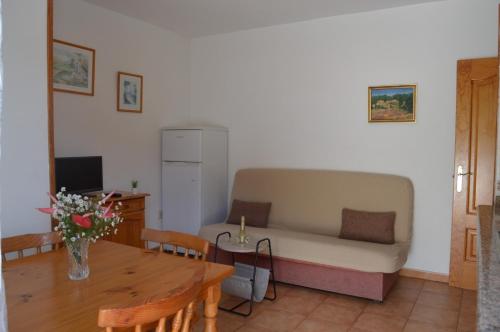 Apartamento con terraza - Ático del hotel Apartamentos Casa Rural Guadá. Foto 5