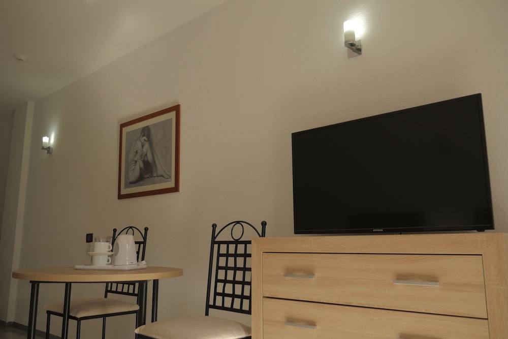 Estudio, balcón (Single use) del hotel Pirámides. Foto 4