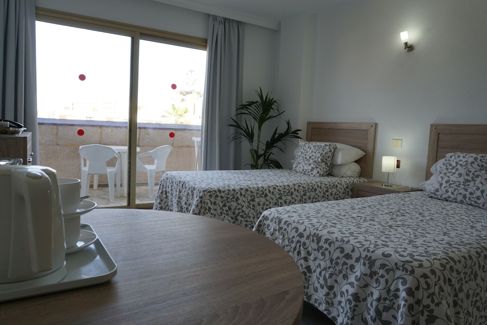 Estudio, balcón del hotel Pirámides. Foto 7