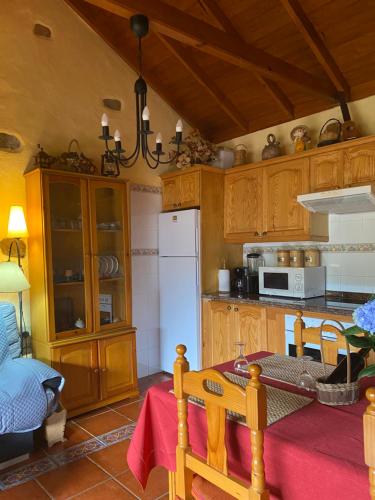 Casa con 1 dormitorio del hotel Casa Rural Las Rosas. Foto 3