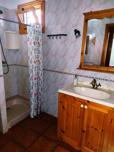 Villa Deluxe de 1 dormitorio del hotel Casas Rurales Serrillal. Foto 13