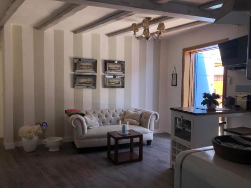 Apartamento con terraza y vistas a la montaña del hotel Caserío de la Playa - Adults Only. Foto 8