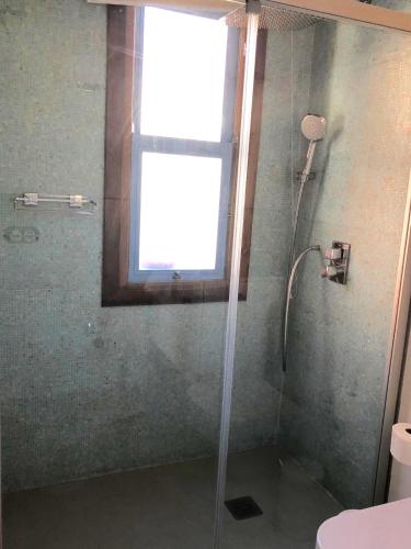 Ático Estándar con vistas a la montaña del hotel Caserío de la Playa - Adults Only. Foto 3