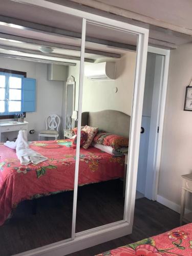 Ático Estándar con vistas a la montaña del hotel Caserío de la Playa - Adults Only. Foto 4