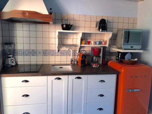 Ático Estándar con vistas a la montaña del hotel Caserío de la Playa - Adults Only. Foto 20