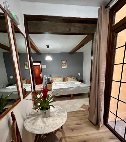 Habitación Doble - 1 o 2 camas del hotel Jardin Las Hayas. Foto 18