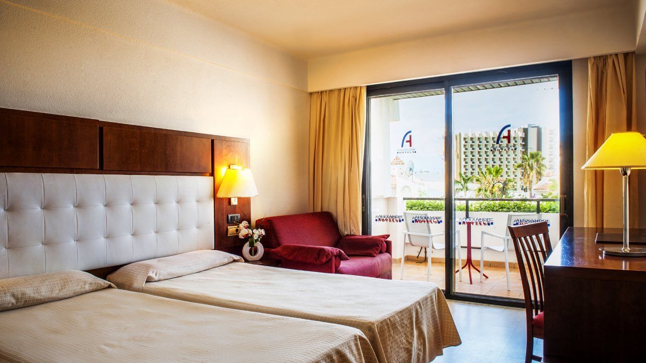 Estandar del hotel Alexandre Gala. Foto 2