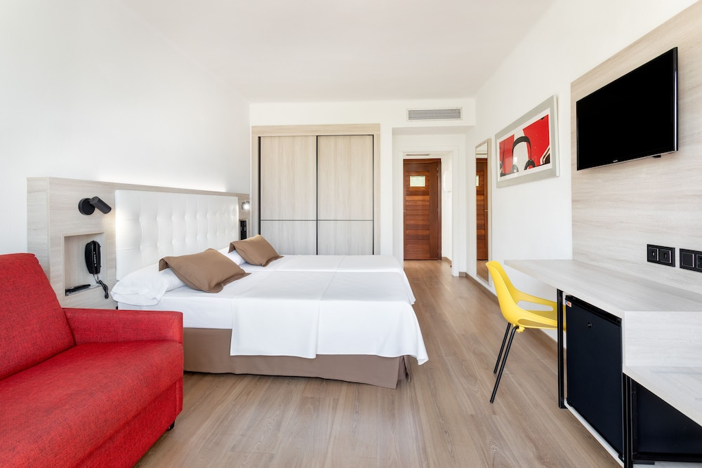 Habitación individual estándar, balcón del hotel Alexandre Gala. Foto 3