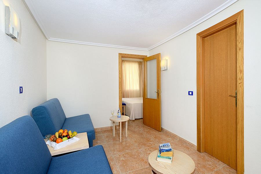 Habitación familiar del hotel Alexandre Troya