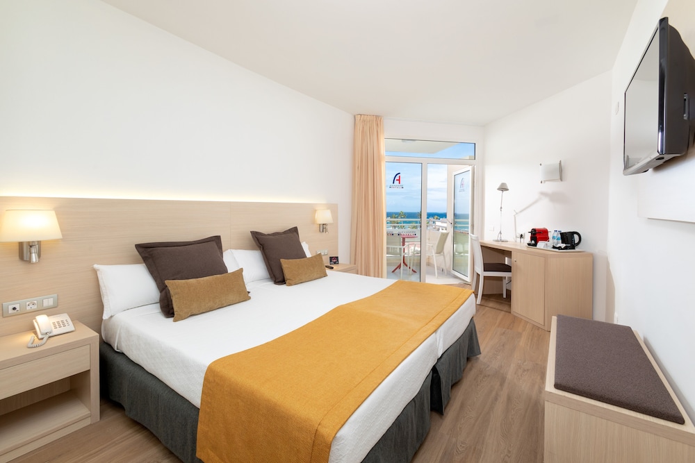 Habitación Club, balcón (Alexandre) del hotel Alexandre Troya