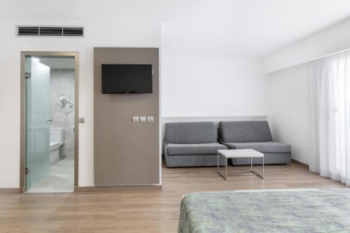 Habitación Familiar del hotel Alexandre Troya. Foto 4