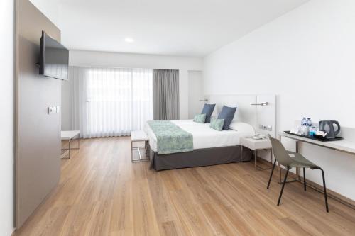 Habitación Familiar del hotel Alexandre Troya. Foto 5