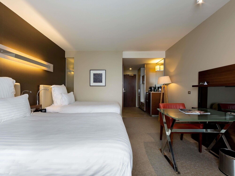 SUITE EJECUTIVA, 1 Cama King, Spa del hotel Pullman At Sydney Olympic Park. Foto 17
