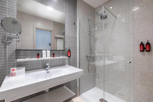 Habitación Doble Confort del hotel Tigotan Lovers and Friends. Foto 1