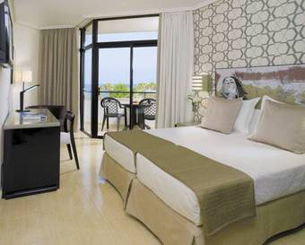 Habitación doble Superior del hotel H10 Conquistador. Foto 1