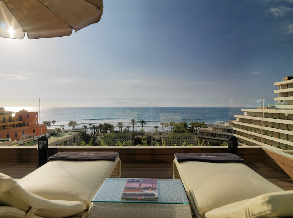 Habitación doble (Privilege) del hotel H10 Conquistador. Foto 3