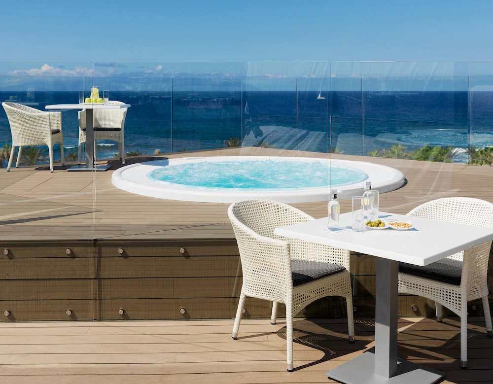 Habitación doble (Privilege) del hotel H10 Conquistador. Foto 6