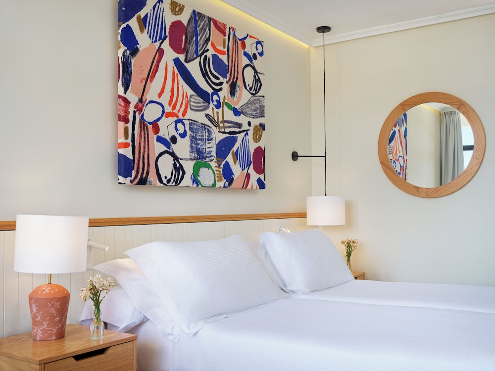 Habitación doble de uso individual del hotel H10 Conquistador. Foto 2