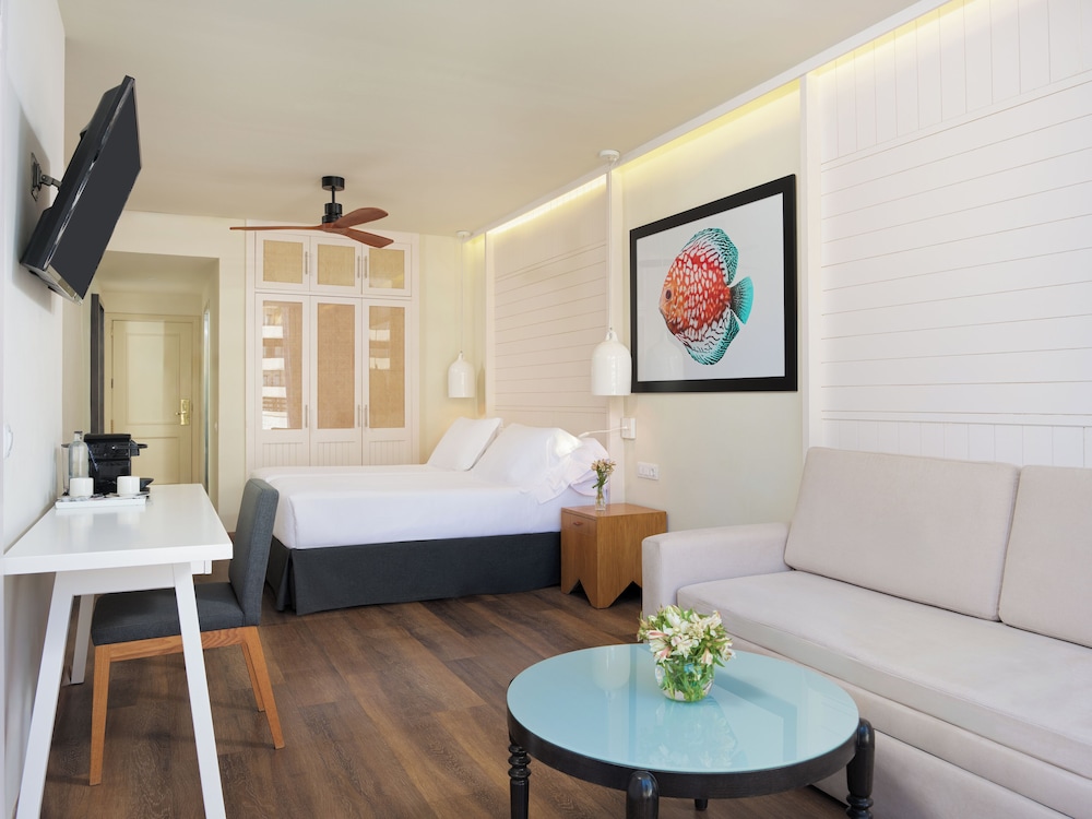 Junior Suite del hotel H10 Conquistador. Foto 3